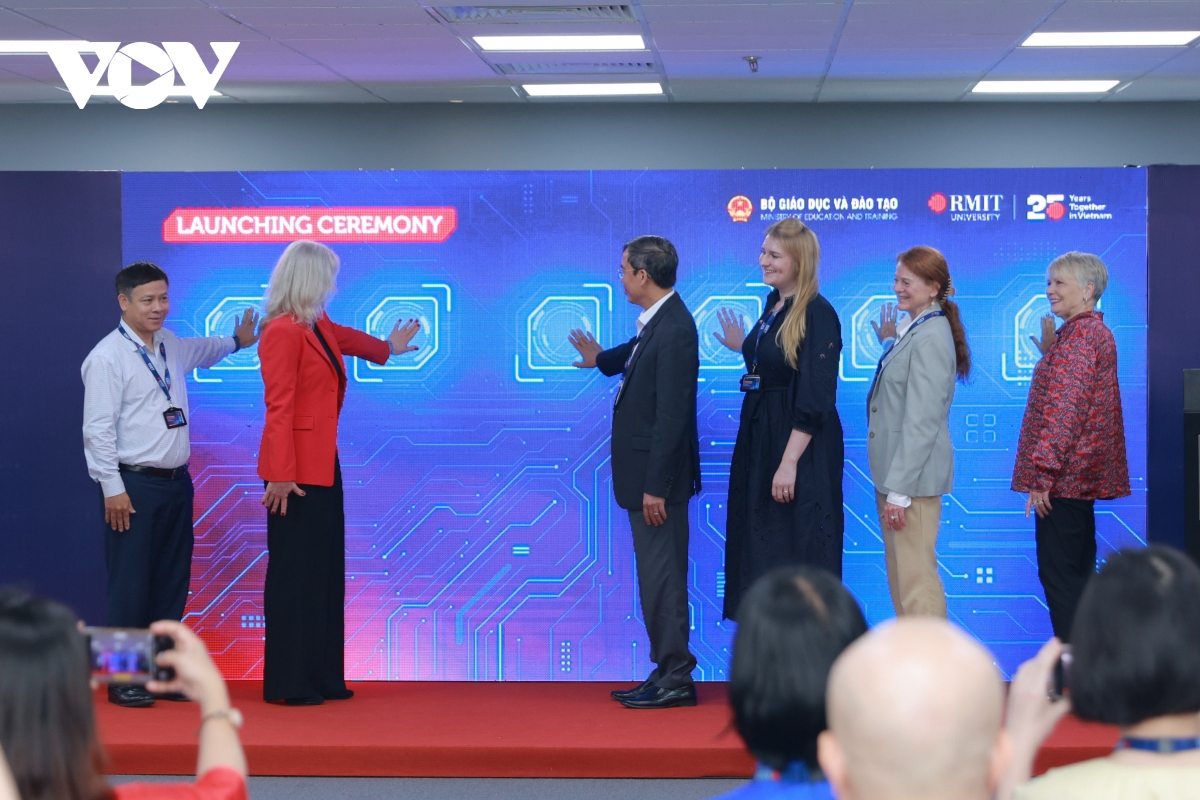 AI tạo "cú hích" cho đổi mới sáng tạo giáo dục Việt Nam